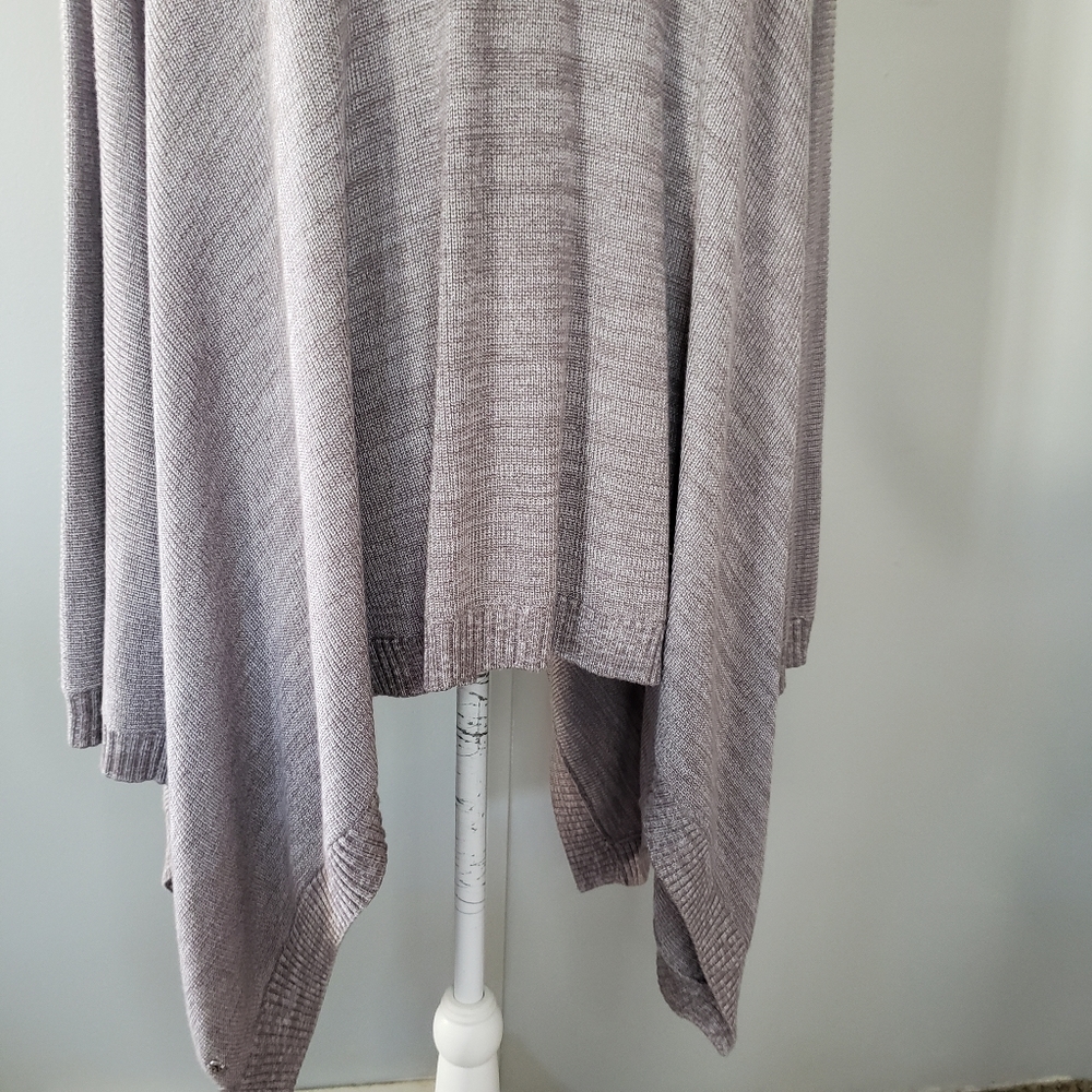Lululemon Divinity Poncho Scarf Shawl Lunar Rock/Iced Iris - Picture 10 of 13